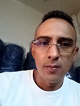 Snapshot of paisa233 chatting on February 25, 2:05 pm paisa233 online show from February 25, 2:05 pm