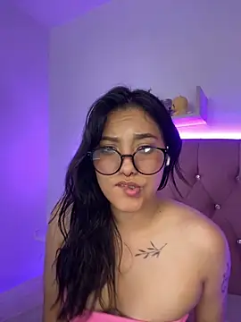 angellique 22 online show from January 4, 1:53 pm