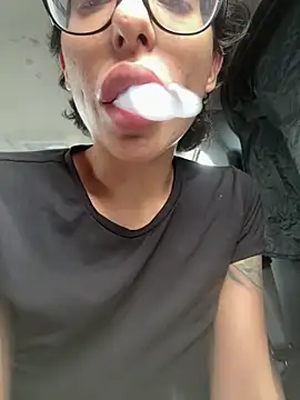 myloveforyouu online show from February 13, 9:00 pm