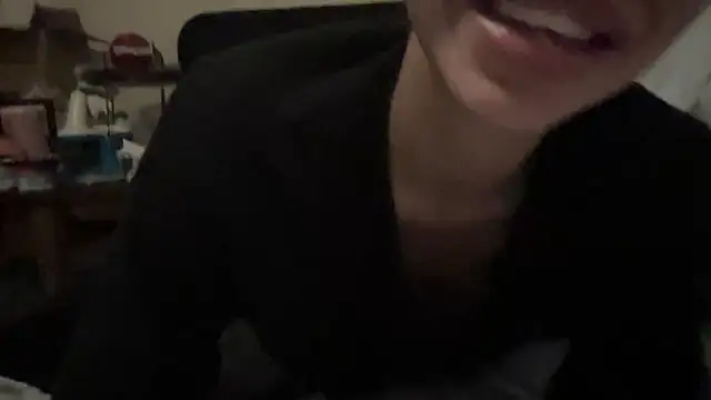 myloveforyouu online show from April 20, 12:52 pm