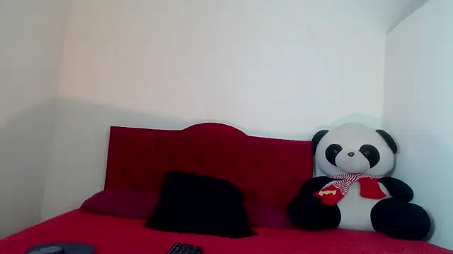 Luluu 08 online show from February 4, 1:59 pm