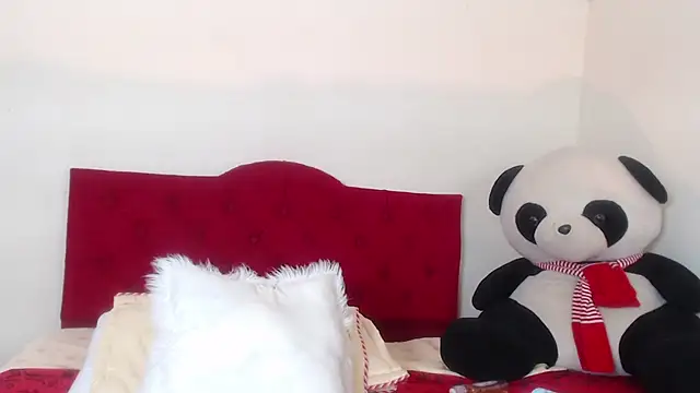 Luluu 08 online show from February 15, 8:11 pm