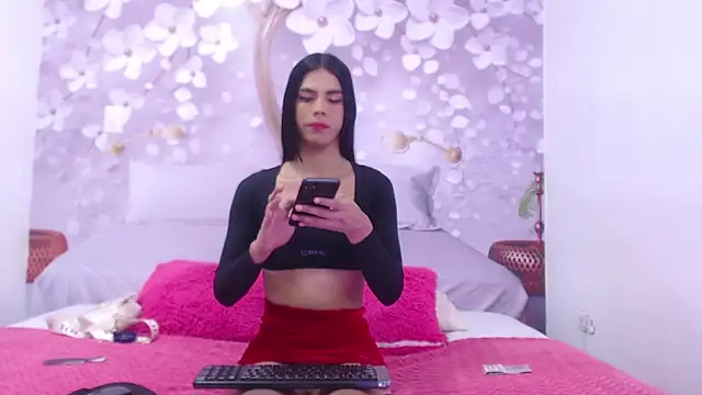 Luluu 08 online show from September 30, 7:30 pm