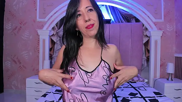 Bonnie  milf online show from January 26, 2:30 pm