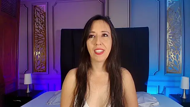 Bonnie  milf online show from September 15, 12:05 pm