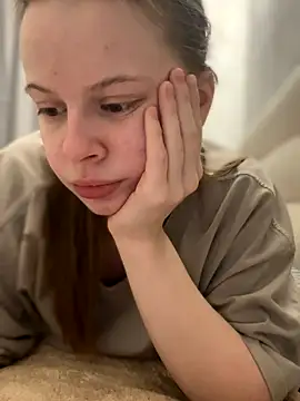 wrenlie online show from November 4, 1:48 am