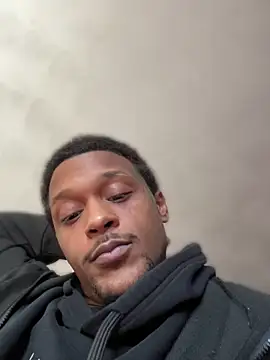 rayyymack online show from April 26, 7:00 pm