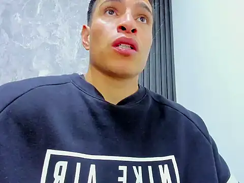 Snapshot of jack_pergurtson01 chatting on December 2, 10:31 am jack pergurtson01 online show from December 2, 10:31 am