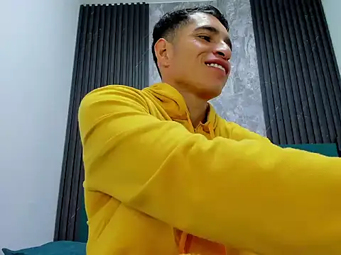 Snapshot of jack_pergurtson01 chatting on December 3, 10:24 am jack pergurtson01 online show from December 3, 10:24 am