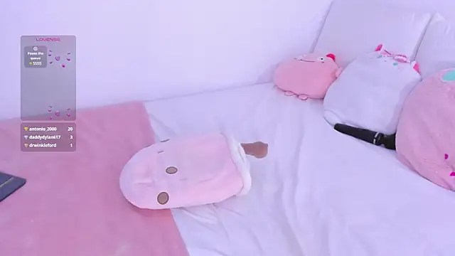 Snapshot of Catbaby888_ chatting on January 28, 5:00 am Catbaby888  online show from January 28, 5:00 am