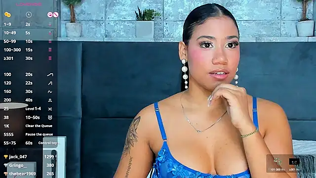 Salome Diaz  online show from February 17, 7:31 pm