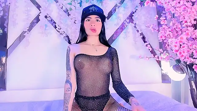 Michellespencer online show from April 19, 8:33 pm