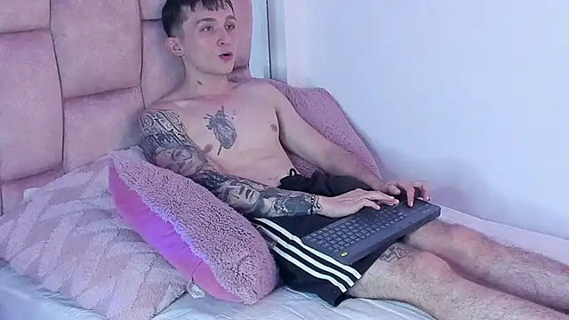 Dylanwhite23  online show from March 6, 2:30 am