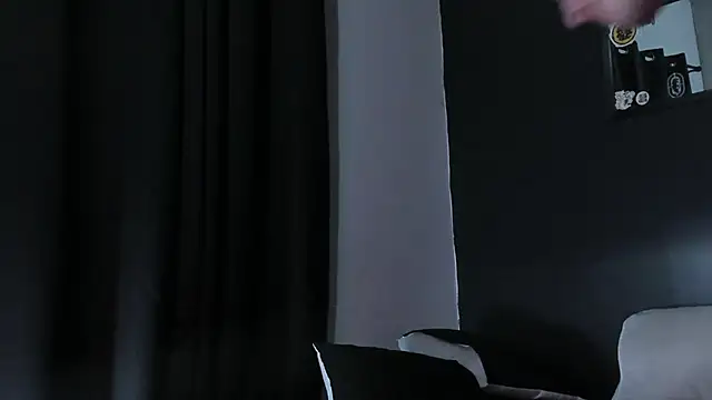 Dylanwhite23  online show from November 10, 11:59 pm