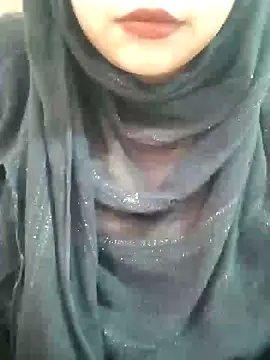 Snapshot of Indian-Nazia chatting on February 8, 10:07 am Indian-Nazia online show from February 8, 10:07 am