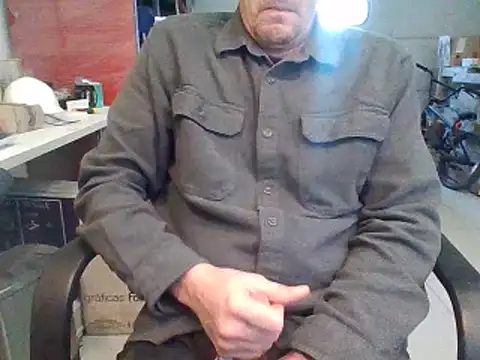 Snapshot of Raimundo1971 chatting on April 28, 5:18 pm Raimundo1971 online show from April 28, 5:18 pm