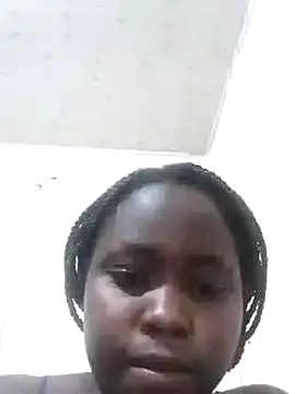 Snapshot of Sweetcecie01 chatting on January 29, 11:04 pm Sweetcecie01 online show from January 29, 11:04 pm
