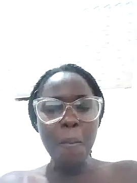 Snapshot of Sweetcecie01 chatting on February 8, 11:02 pm Sweetcecie01 online show from February 8, 11:02 pm