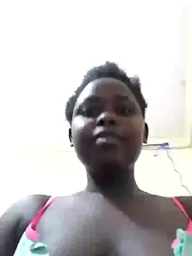 Snapshot of Sweetcecie01 chatting on September 17, 8:21 pm Sweetcecie01 online show from September 17, 8:21 pm