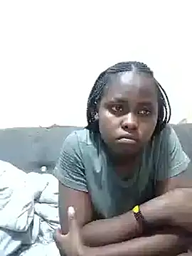 Snapshot of Sweetcecie01 chatting on October 7, 10:07 pm Sweetcecie01 online show from October 7, 10:07 pm