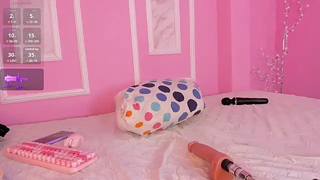 Juliette  3 online show from December 17, 5:36 pm