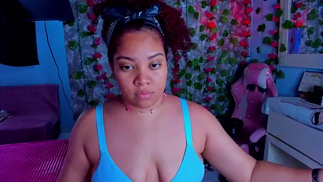 AngelaCoffee online show from April 22, 9:05 pm