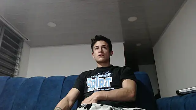 Snapshot of ashely_ryan24 chatting on January 23, 11:58 pm ashely ryan24 online show from January 23, 11:58 pm