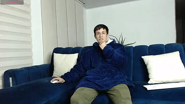 Snapshot of ashely_ryan24 chatting on February 3, 12:36 am ashely ryan24 online show from February 3, 12:36 am