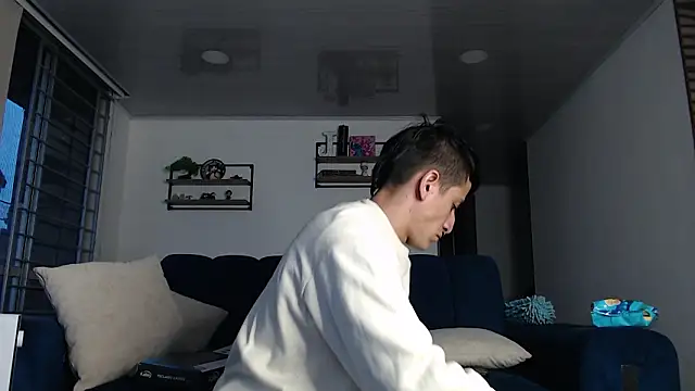 ashely ryan24 online show from March 18, 11:08 pm