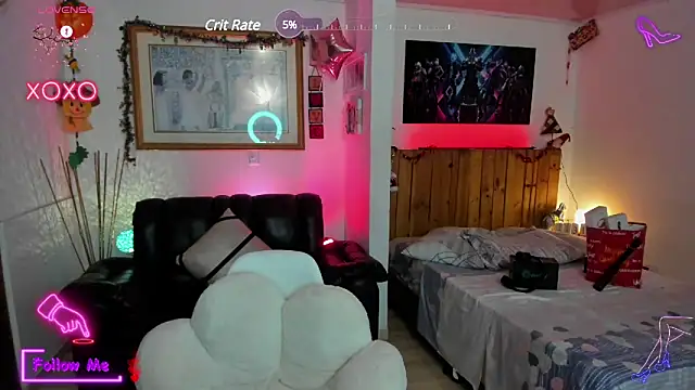 LauGrayJ online show from February 1, 5:28 am