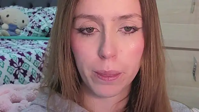 Snapshot of SofiaGc chatting on May 14, 3:57 am SofiaGc online show from May 14, 3:57 am
