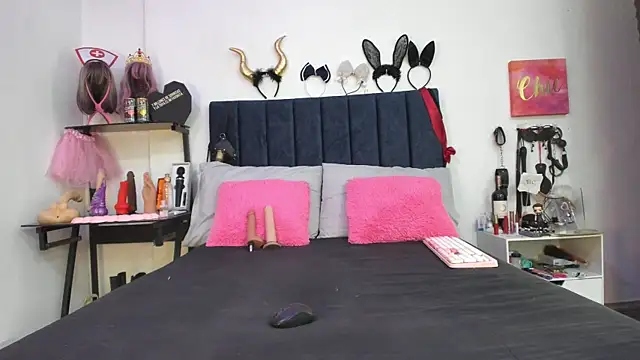 emmily giraldo online show from July 22, 12:52 pm