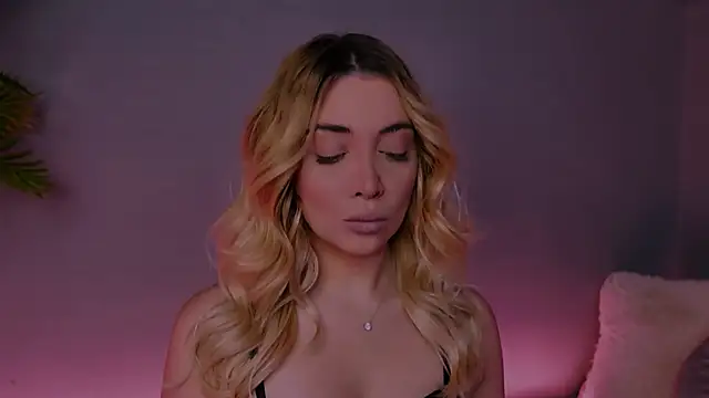 Jessielle online show from January 19, 8:29 am