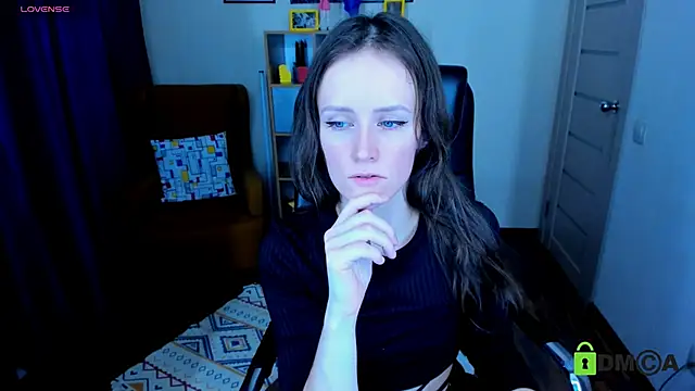 FrancescaCollins online show from February 20, 11:20 am