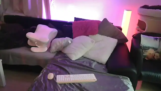 HotElena online show from March 30, 5:36 pm