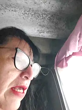 clarita 01 online show from October 30, 11:22 am