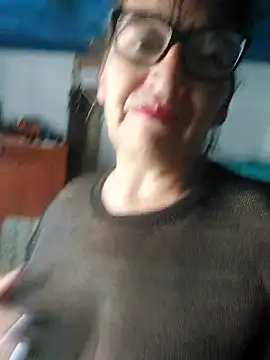 clarita 01 online show from March 26, 12:22 pm