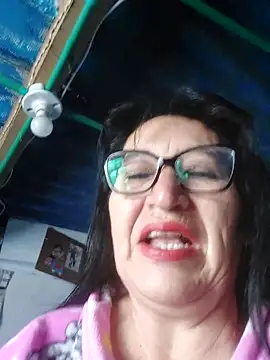 clarita 01 online show from April 20, 2:09 pm