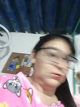 clarita 01 online show from April 21, 10:32 am