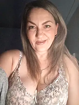 Snapshot of Ant0nina chatting on December 16, 10:34 pm Ant0nina online show from December 16, 10:34 pm