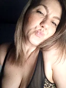 Snapshot of Ant0nina chatting on January 22, 10:26 pm Ant0nina online show from January 22, 10:26 pm