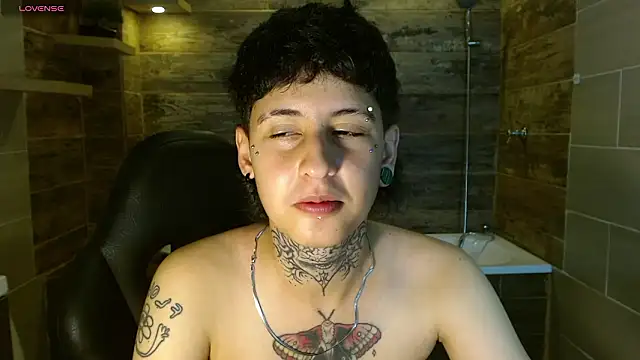 Ethan lennox online show from March 4, 8:04 pm