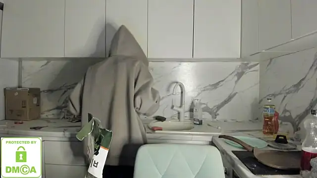 Ayesha Thebestt online show from January 9, 10:33 pm