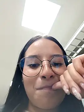  vaness online show from March 3, 11:43 pm