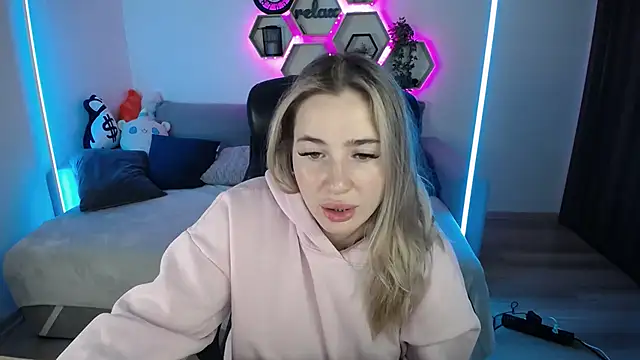 SabrinViolet online show from November 2, 9:11 am