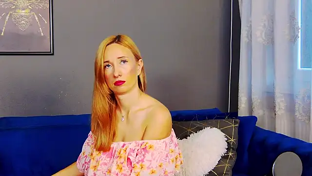 Snapshot of AnneHove chatting on July 18, 4:05 am AnneHove online show from July 18, 4:05 am