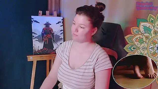 Snapshot of VioletteWay chatting on March 18, 5:52 am VioletteWay online show from March 18, 5:52 am