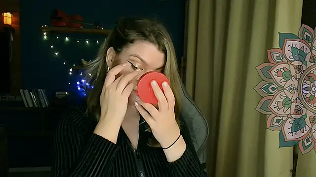 Snapshot of VioletteWay chatting on October 26, 4:13 pm VioletteWay online show from October 26, 4:13 pm