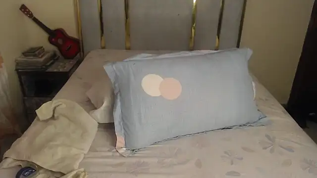 Snapshot of joy_jj chatting on May 1, 5:23 am joy jj online show from May 1, 5:23 am