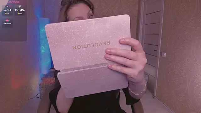 Snapshot of Eesmaaarrr chatting on January 5, 11:12 pm Eesmaaarrr online show from January 5, 11:12 pm